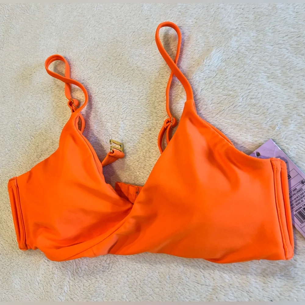 NWT Wild Fable Swim‎ Top